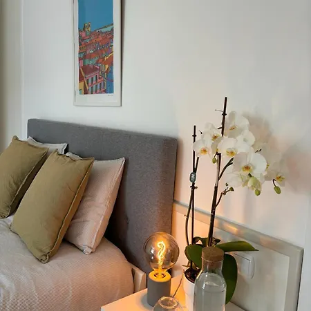 בית אירוח Private In Baixa With Private Bathroom